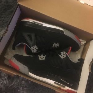 Jordan 4s